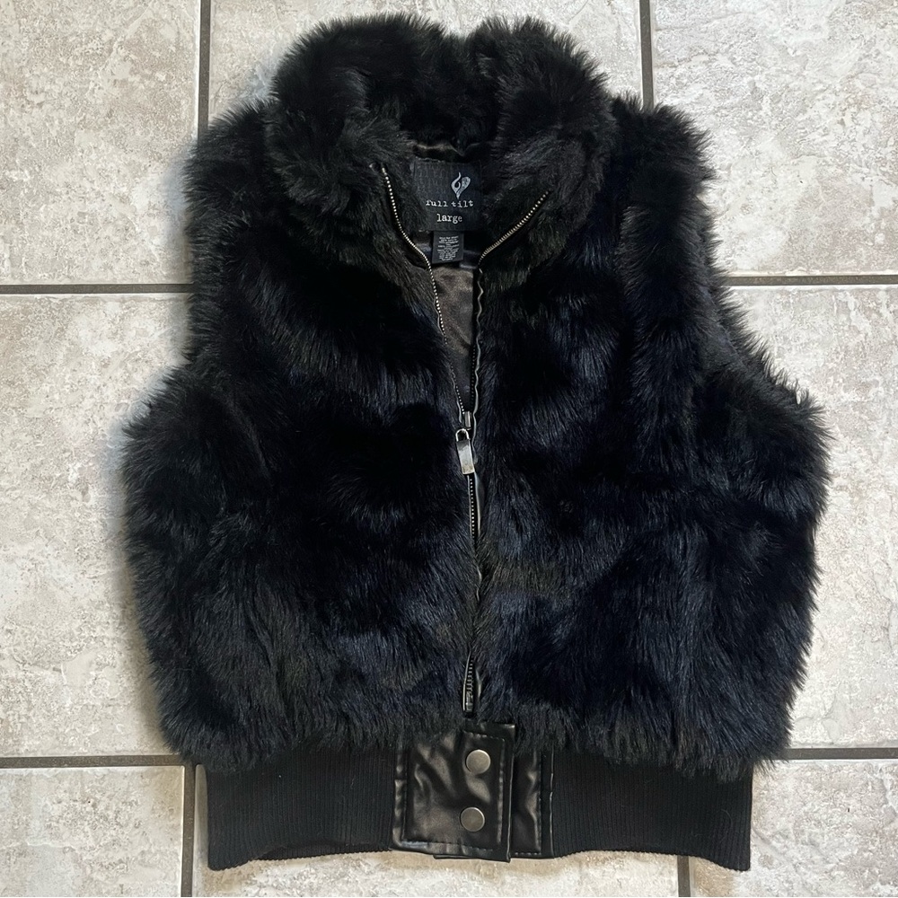 Fuzzy Sleeveless Vest